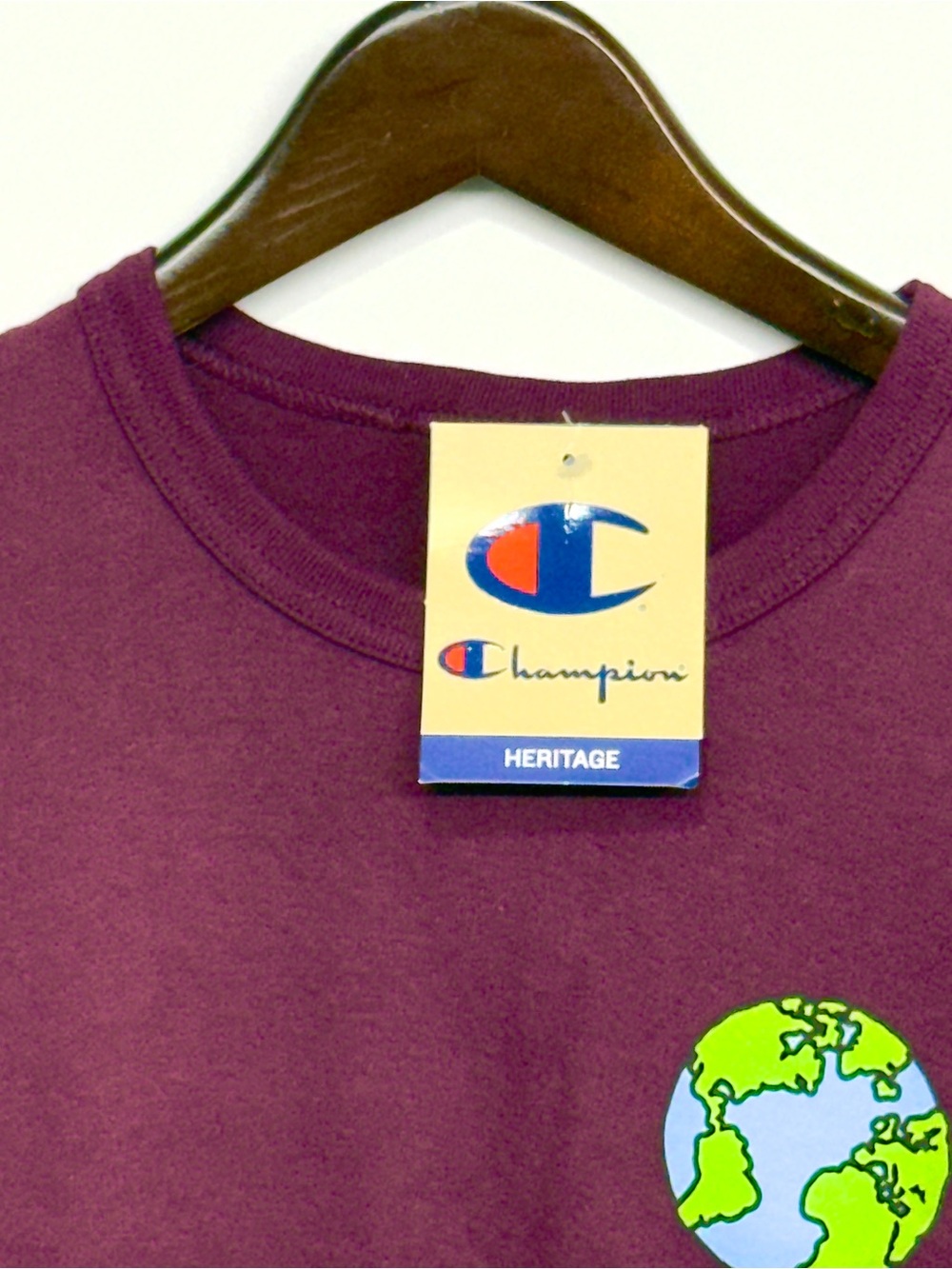 Champion Vintage Y2K Earth Alien UFO T-Shirt Burgundy Shirt Size XS New With Tag